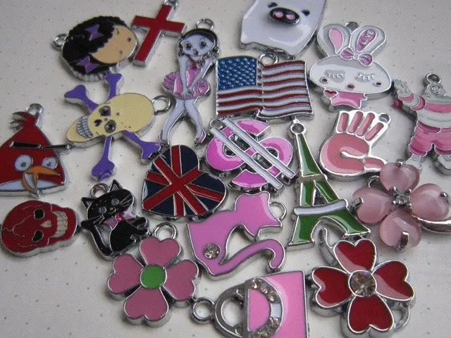 Бесплатная доставка Смешанные Подвески Подходит ошейник для домашних животных