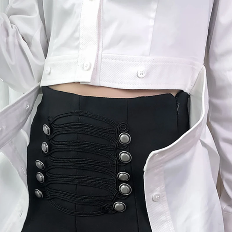 Женское платье с оборками TWOTWINSTYLE белое мини-платье воротником-стойкой и длинным