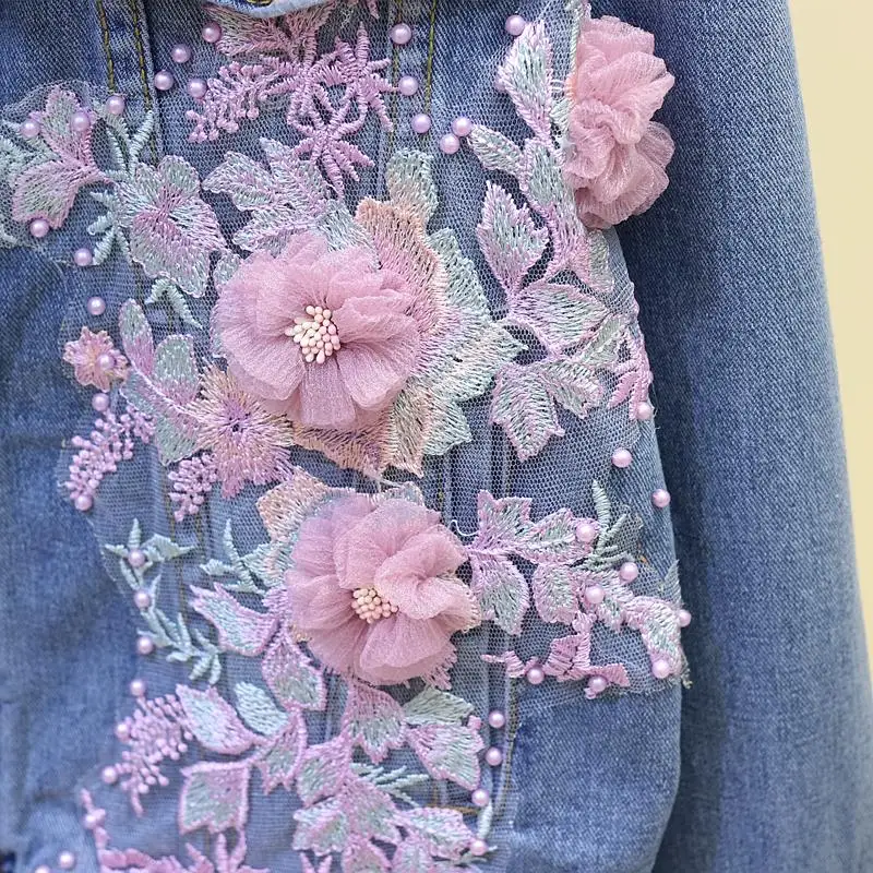 

Female Outerwear 2019 Beaded Embroidery Three-Dimensional Flower Denim Jacket Women Clothing Short Slim Denim Coat Women Clothes