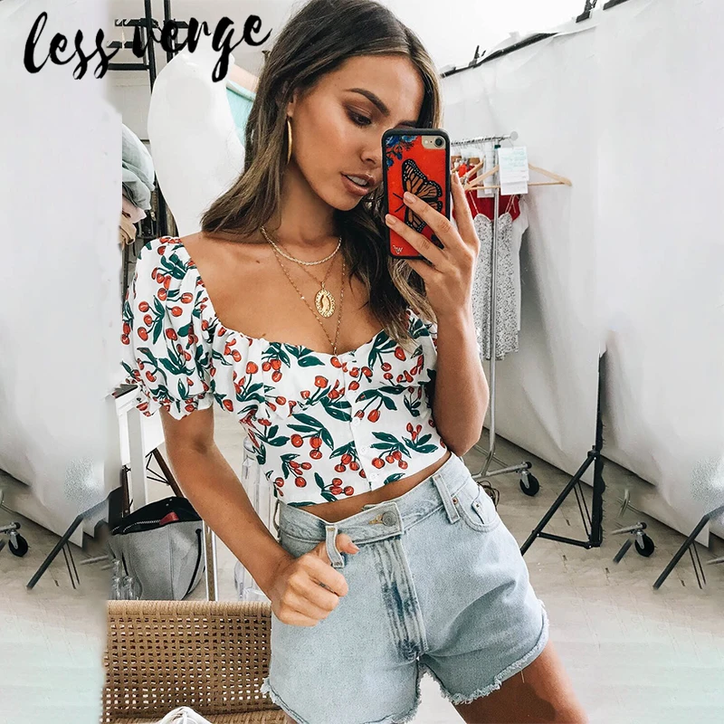 Lessverge милый корейский Вишневый белый кроп Топ с рюшами на пуговицах рукавом