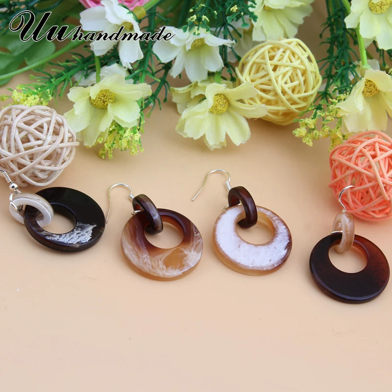 Женские классические серьги с круглыми акриловыми звеньями и цепочкой |