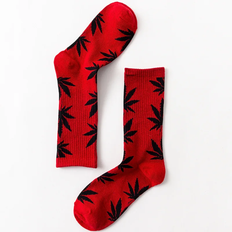 Black Leaf in Red Осенне-зимние популярные женские разноцветные забавные носки с Кленовым листом хлопковые мужские носки средней длины, счастливые носки Высокие Бедра хипстерские прикольные носки - Цвет: Black Leaf in Red