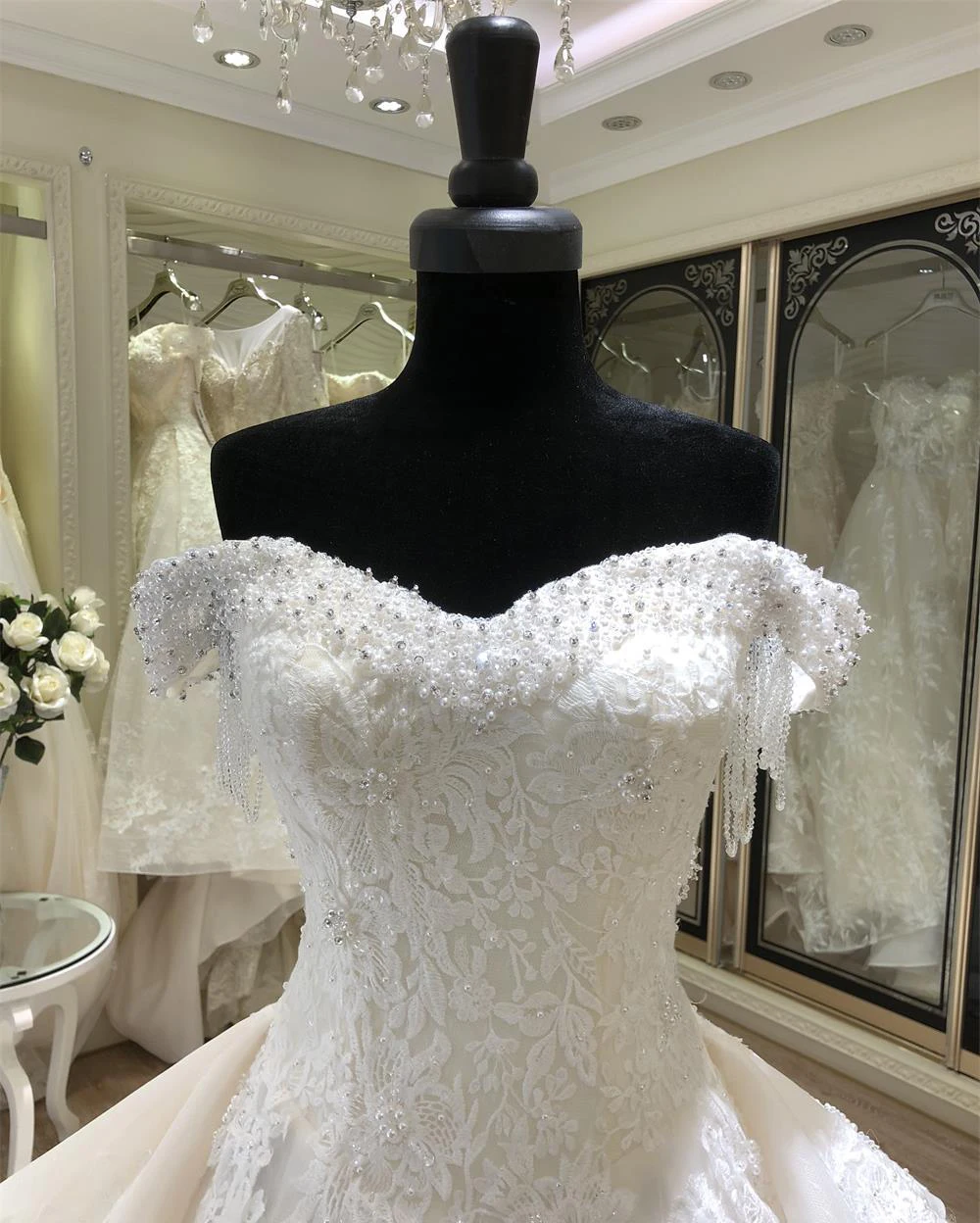 2019 Luxury Ruffles Ball Gown Wedding Dresses Lace Handmade Beading Pearls Bridal off the Shoulder vestido de noiva | Свадьбы и