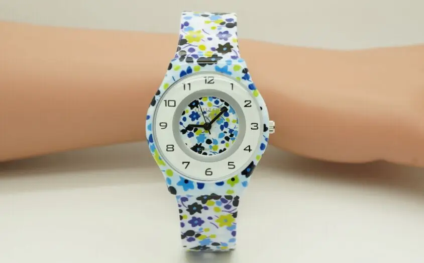 2016 женские часы с рисунком из мультфильма повседневные кварцевые цветами модный