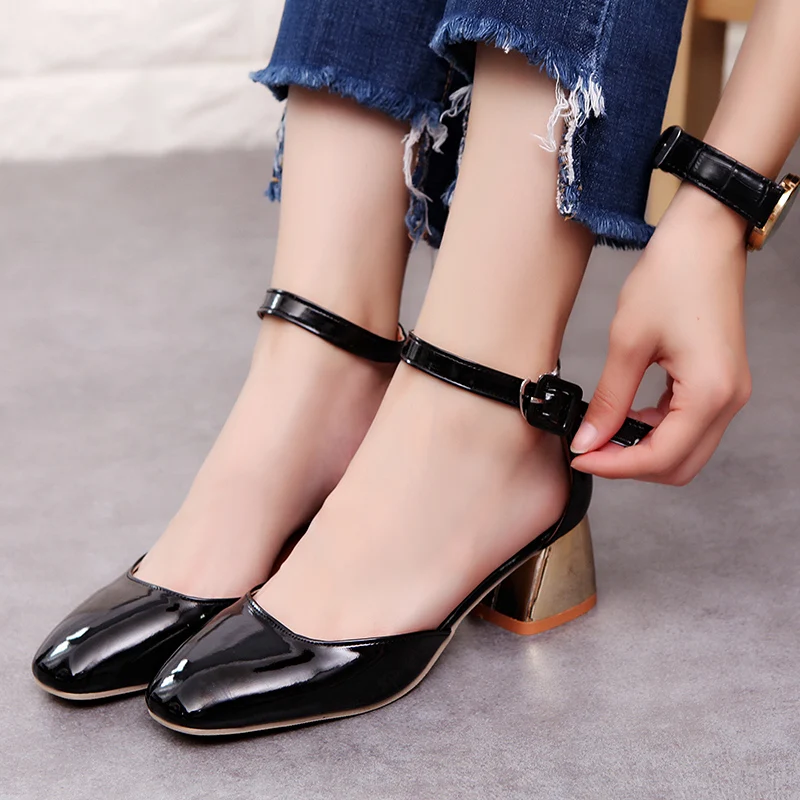 IMKKG/Новинка 2017 года Модная стильная женская обувь женские босоножки на среднем