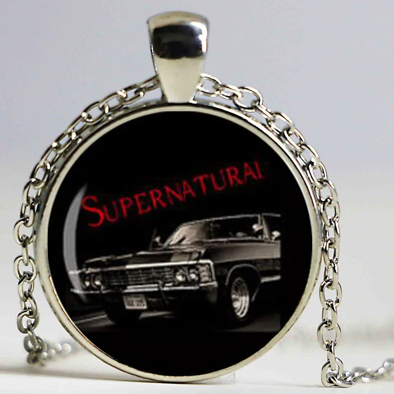 Silver Сверхъестественное Impala Сверхъестественное дороги до сих пор Дин Винчестер автомобиля ожерелье SAM кабошоны разрисованные изделия из стекла Цепочки и ожерелья HZ1 - Окраска металла: Silver
