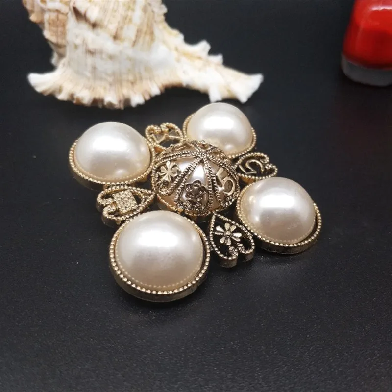 Письмо 5 жемчуг брошка на шпильке для женщин платья свитеры Винтаж известный