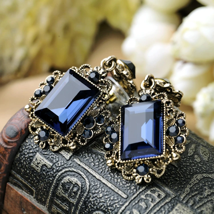 Изысканные серьги гвоздики в европейском и американском стиле с драгоценными