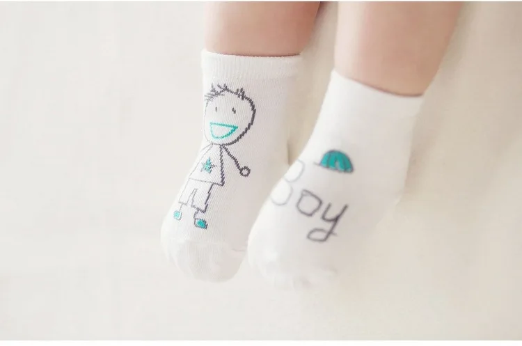 Носки детские хлопковые Асимметричные Нескользящие с мультяшным принтом |