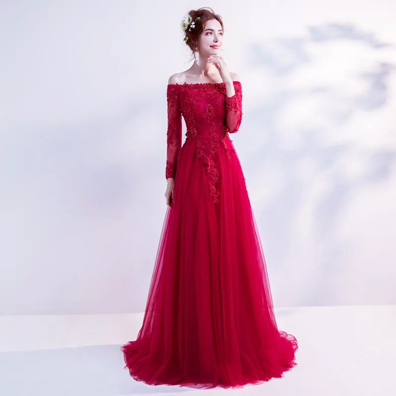 Женское вечернее платье SOCCI Weekend красное элегантное с длинными рукавами и открытыми плечами для выпускного