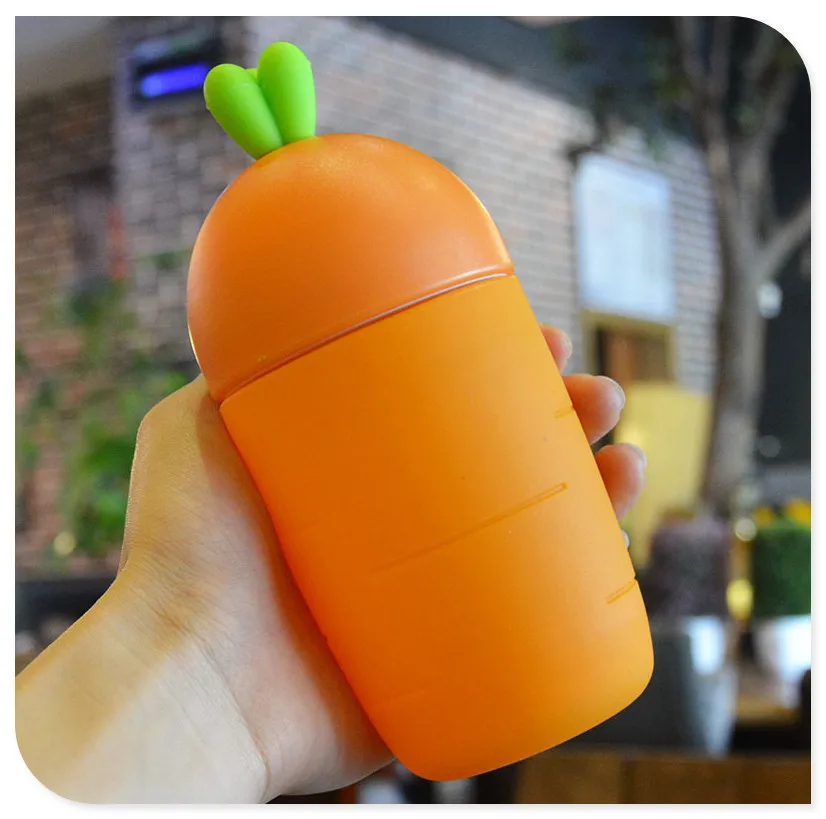 Прекрасный мультфильм кролик и CarrotWater Стекло стакан кремния с вакуумной