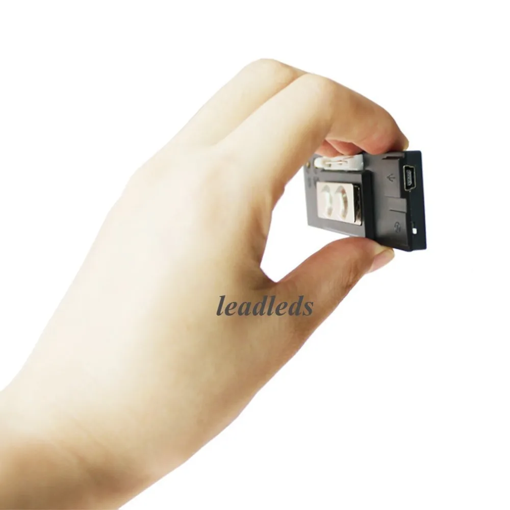 Красный светодиодный значок с именной вывеской прокручивающаяся реклама/бирка