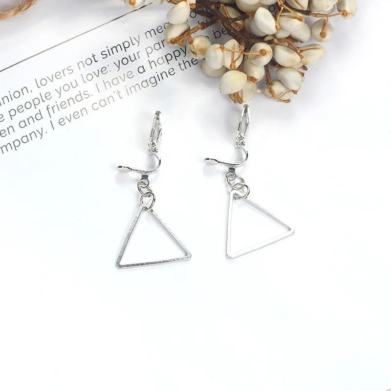 Triangle Silver Модные серьги-клипсы золотого и серебряного цвета с полой звездой и круглым треугольником для женщин и девочек, ювелирные изделия без отверстия для ушей, подарки - Окраска металла: Triangle Silver