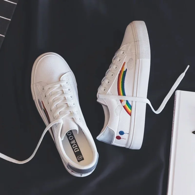 Новинка 2019 года летние туфли женские кроссовки повседневные однотонные на