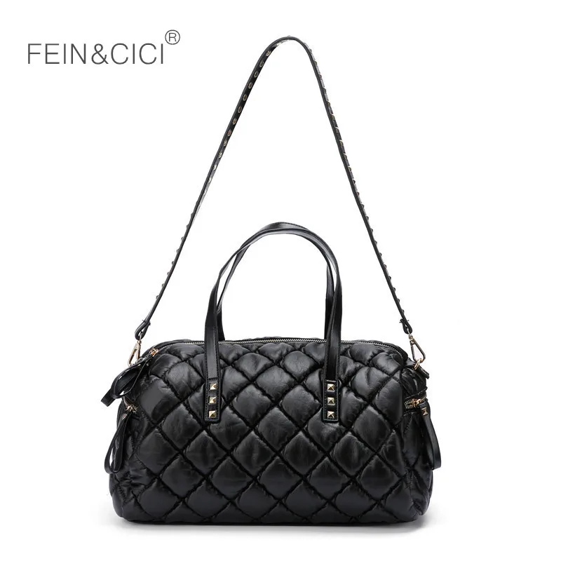 Women totes bag baguette rivets handbag Down Feather Padded pillow shoulder summer travel 2017 black color | Багаж и сумки