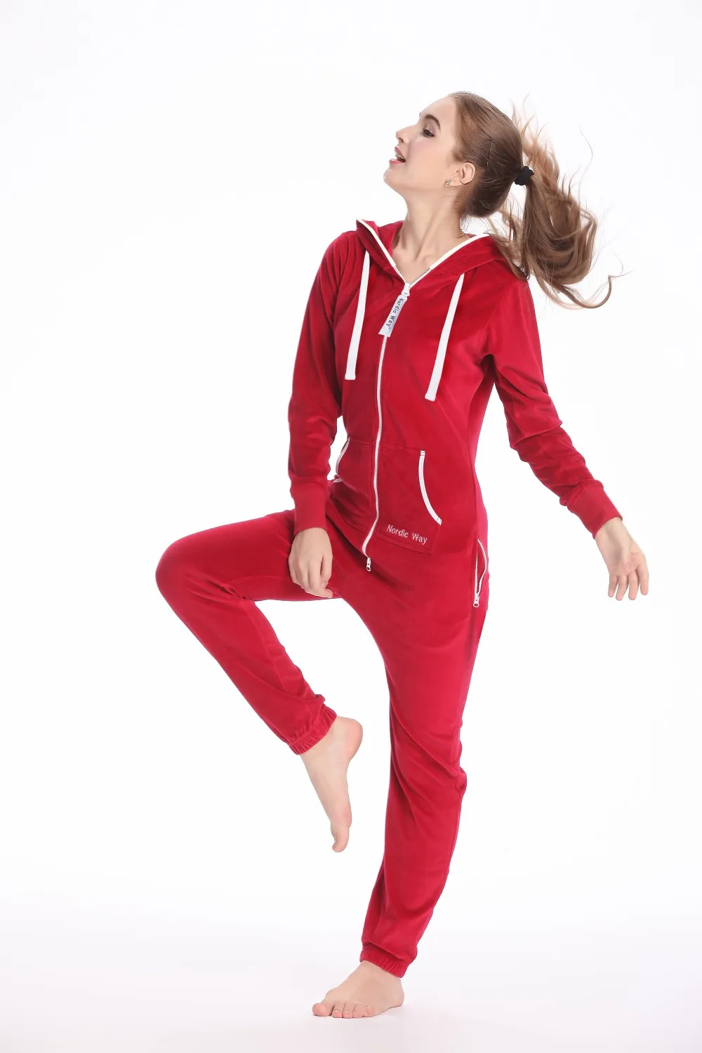 Женский бархатный комбинезон Nordic Way Onsie | Женская одежда