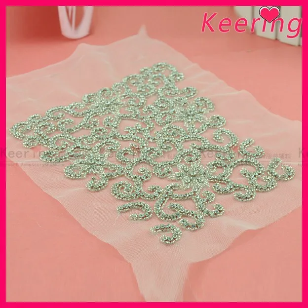 

Keering Beautiful Beaded Rhinestone Trim Applique WRA-650