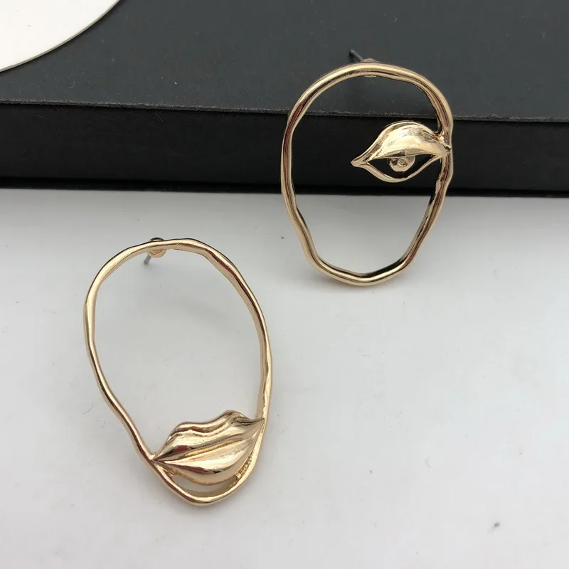 TOTASALLY Women Chic Earrings Trendy Funny Alloy Lip Eye Facw Fashion Female Nova Jewelry for Party show |