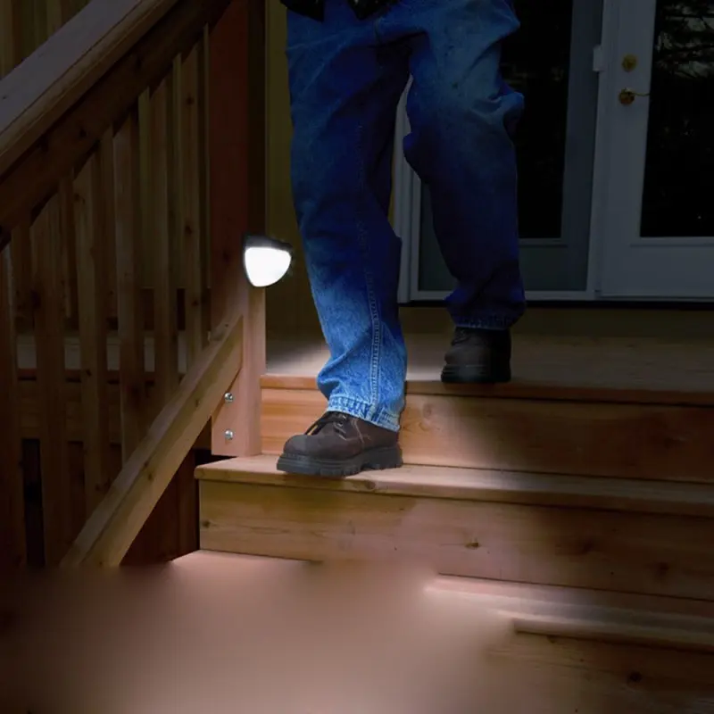 Светодиодная панель на солнечной батарее 6 светодиосветодиодный с датчиком