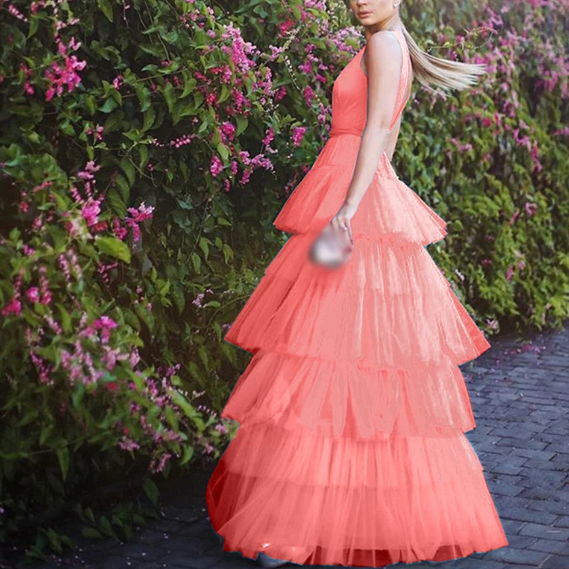 Сексуальное женское платье однотонное летнее с оборками и глубоким v образным