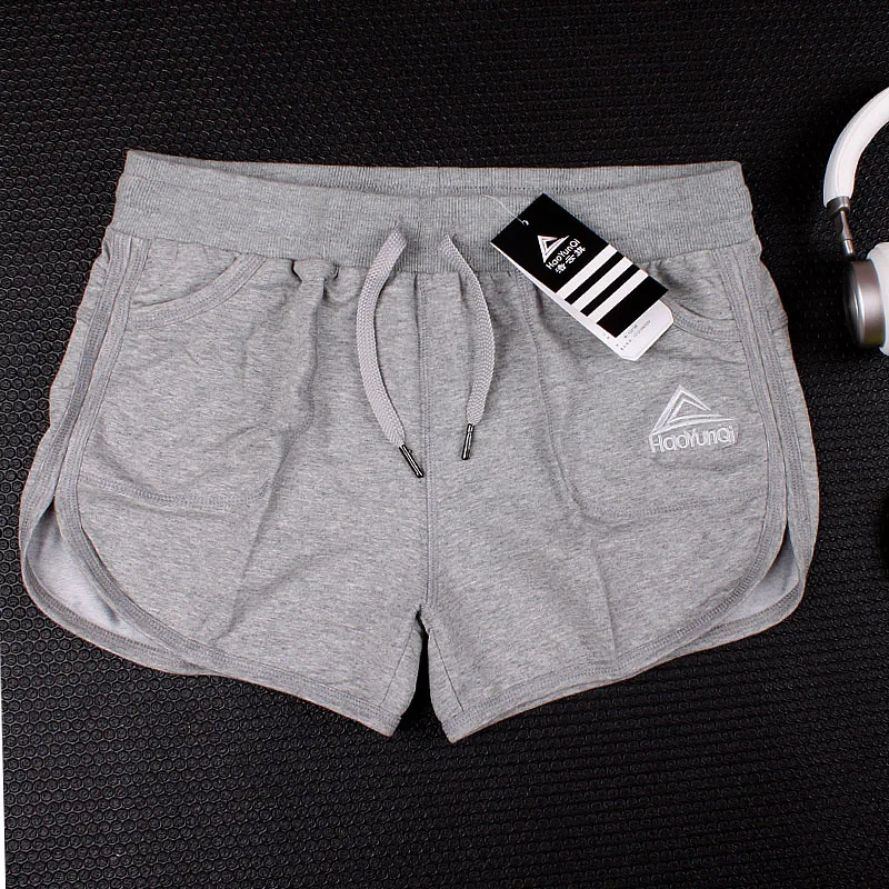 Шорты женские спортивные до колен тонкие широкие свободные короткие штаны для