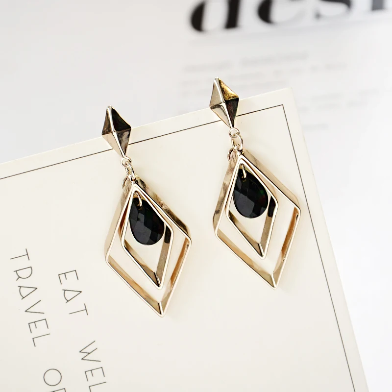 Простые геометрические черные сережки со стразами серьги в Корейском стиле