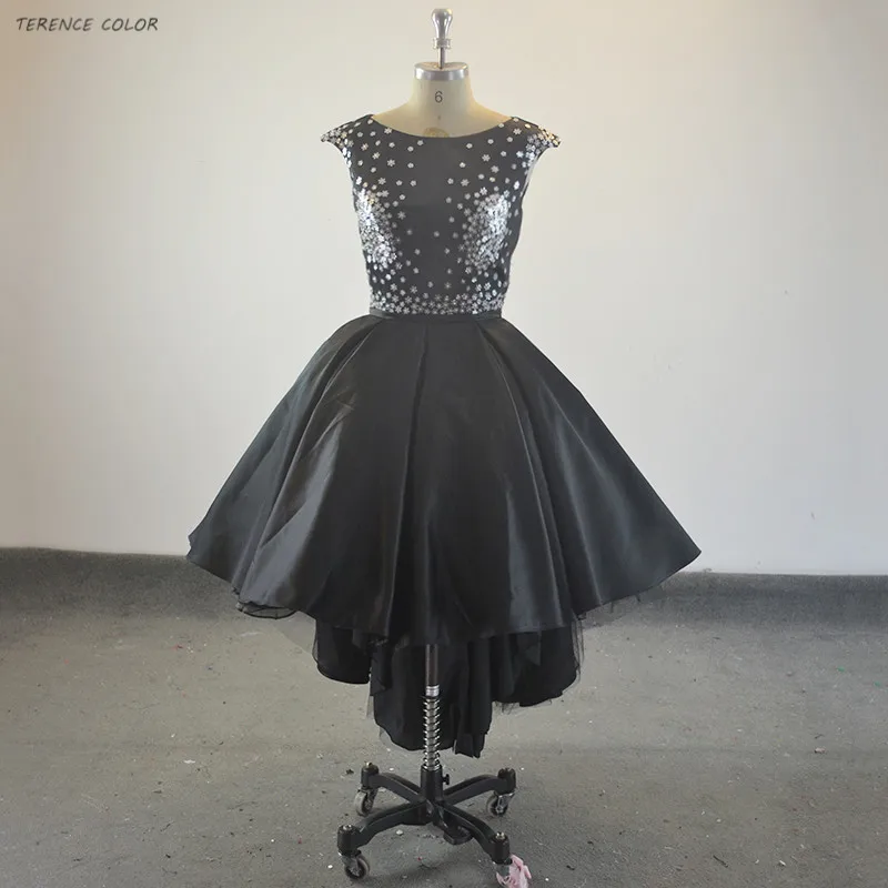 Модное платье с бусинами и цветами сливы неправильной формы для свадебной