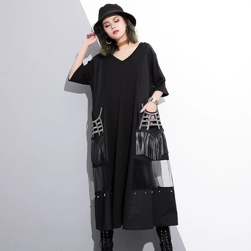 Женское платье рубашка составного кроя черное большого размера с V образным