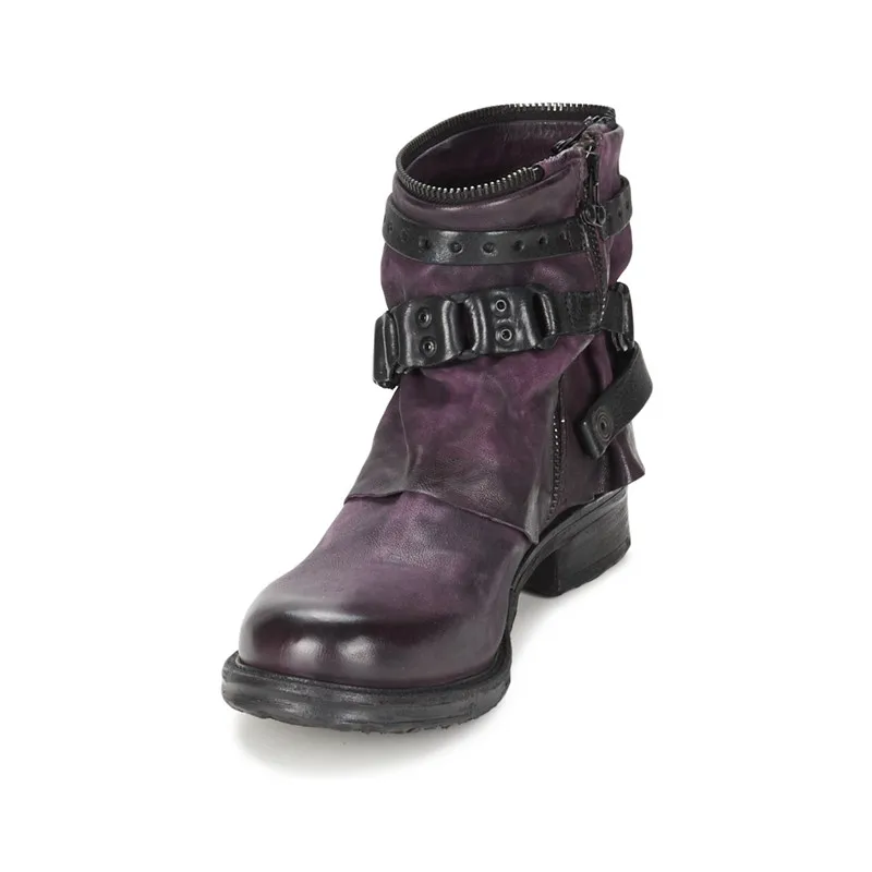 

Prova Perfetto Original Retro Woman Boots Genuine Leather Ankle Boots Flat Square Heel Buckle Rivet Women Motorcycle Boots 2021