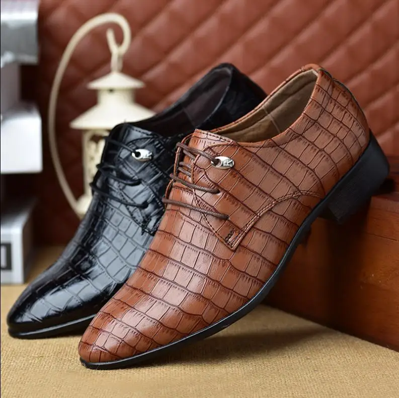 Мужские деловые модельные туфли в английском стиле Молодежный пояс с острым