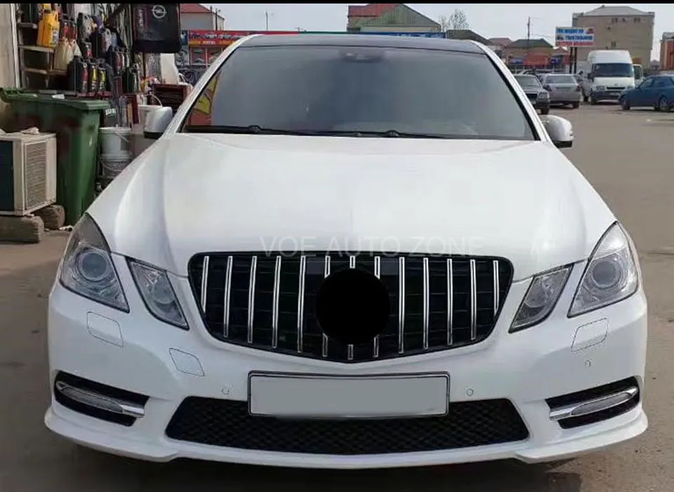 W212 GT Grill Front Racing Grille Prefacelift for Mercedes-Benz 2010-2013 E-class Sedan W212 E320 E350 E400 Black/Chrome