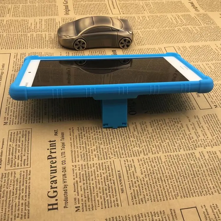 Мягкий резиновый силиконовый чехол с функцией подставки из зернистой кожи