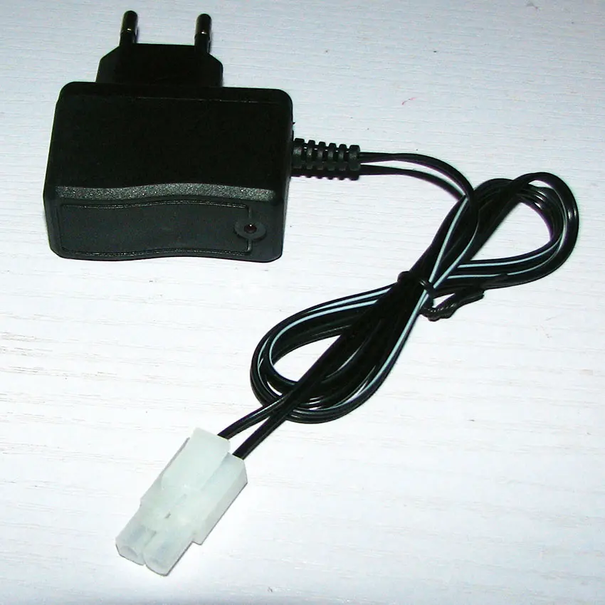 Зарядное устройство с вилкой Стандарта ЕС 7 2 В/мА | Игрушки и хобби