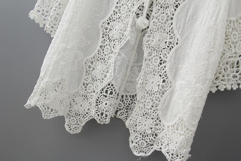 

2021 Fashion Hollow Lace Women Blouse Shirt Loose Plus Size Summer Women Tops V-neck White Lace Blouse Women Shirt Blusa 0321 40