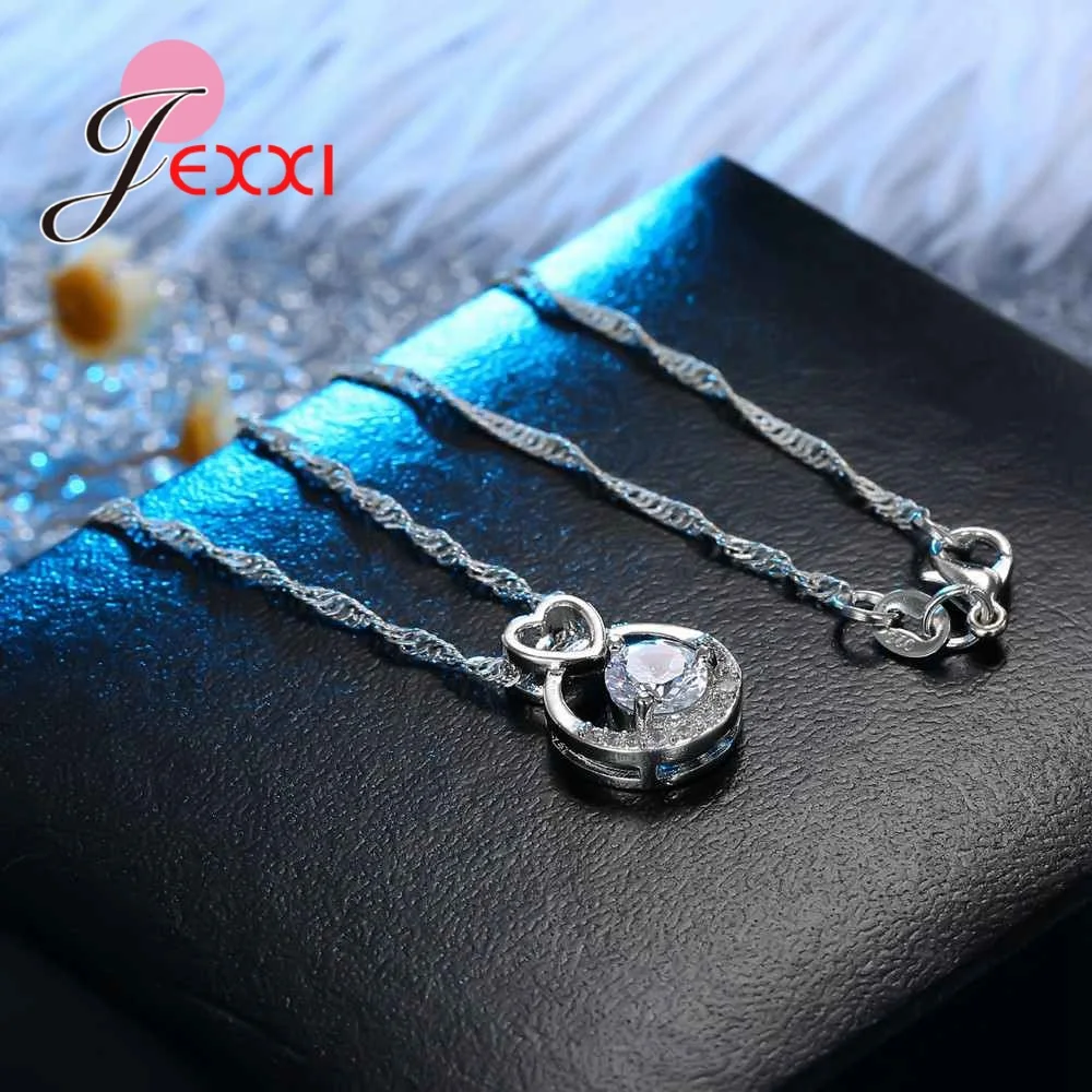 Женское ожерелье и кулон из серебра 925 пробы со стразами