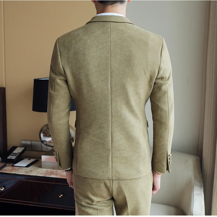 Серый Армейский зеленый розовый Свадебные костюмы для мужчин Slim Fit Комплект из 3 предметов, костюм Homme Mariage в Корейском стиле Модный повседневный костюм «Человек Q527
