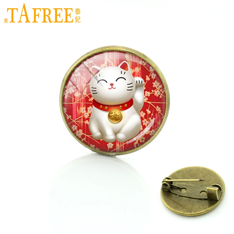 

TAFREE Red Maneki Neko Good Luck brooches Glass cabochon Lucky Cat pins Jewelry Wholesale animal Fashion for men and women C222