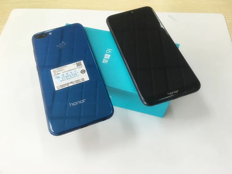 Глобальная прошивка Honor 9i 4G 64G/128G Android 8,0 Octa Core 5,84 дюймов Kirin 659 2280x1080 FHD+ отпечаток пальца фронтальная 16.0MP