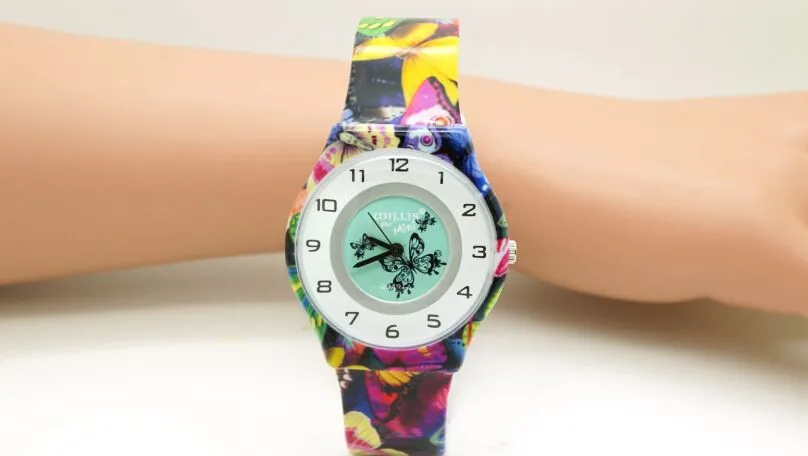 Женские Модные кварцевые Брендовые Часы с бабочкой круглым циферблатом