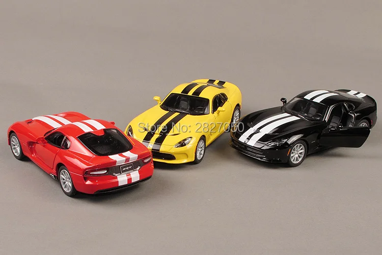 Модель 2013 SRT Viper GTS с принтом для автомобиля 1:36 5 дюймов литой под давлением