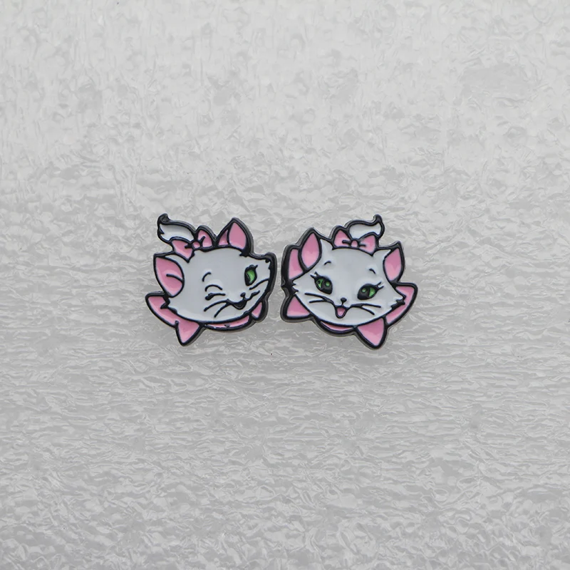 Светло-желтый, золотистый цвет F136 Dongamnli, новинка, Marie Aristocats, детские серьги, Maria Cat, эмалированные серьги-гвоздики для женщин, девочек, ювелирные аксессуары, 1 пара - Окраска металла: Светло-желтый, золотистый цвет