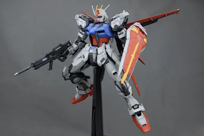 Бренд Daban PG 1/60 GAT-X105 пусковая установка STRIKE GUNDAM с щитом Сборная модель бой Мальчики робот ABS фигурка