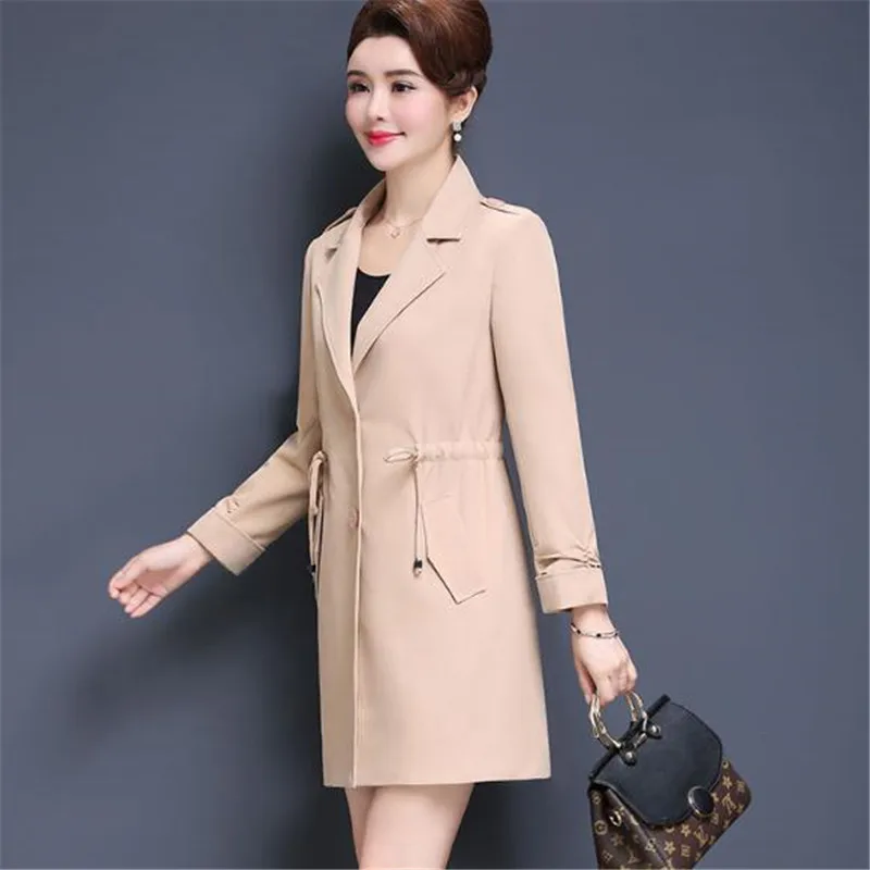 Ветровка женская демисезонная средней длины большого размера для отдыха женщин