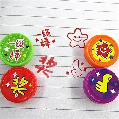 1 шт./лот различные стили милый мультфильм пластиковые смайлик печать весело