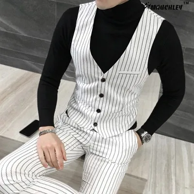 Мужской костюм для выпускного классический двубортный в полоску 3 шт./компл.