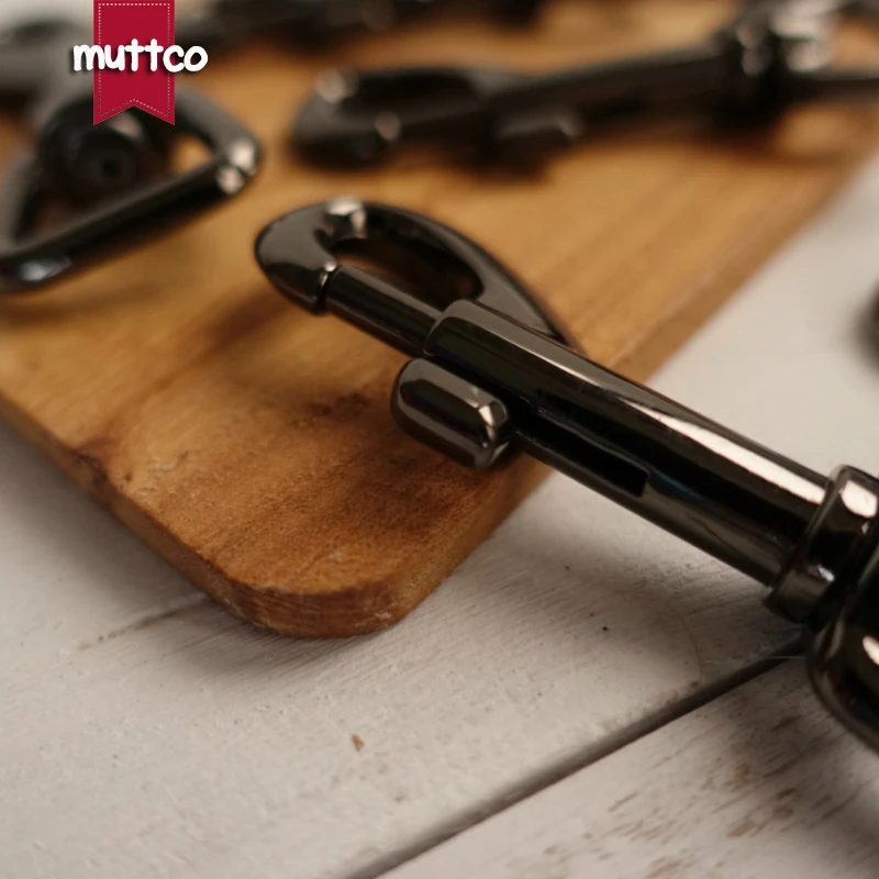 Экологический пистолет черный металлический Вертлюг 20 мм застежка-карабин