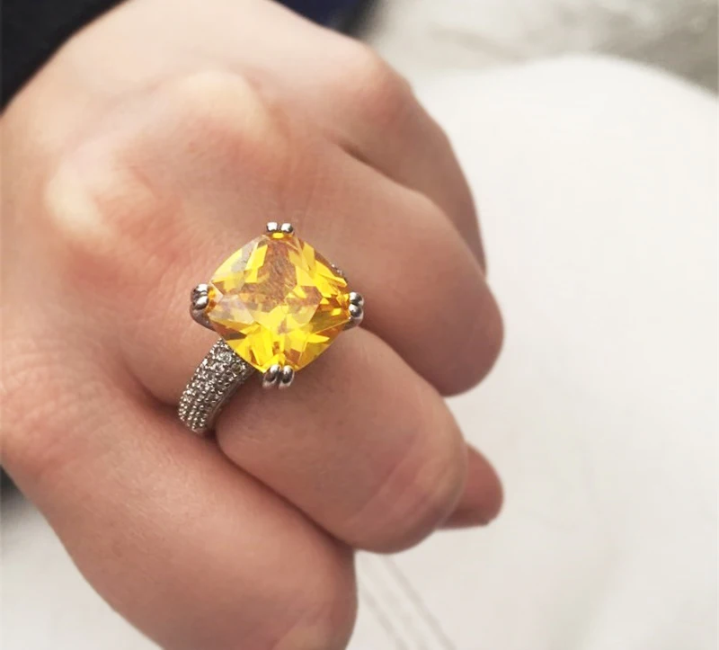 Женское кольцо из серебра 100% пробы с фианитом | Украшения и аксессуары