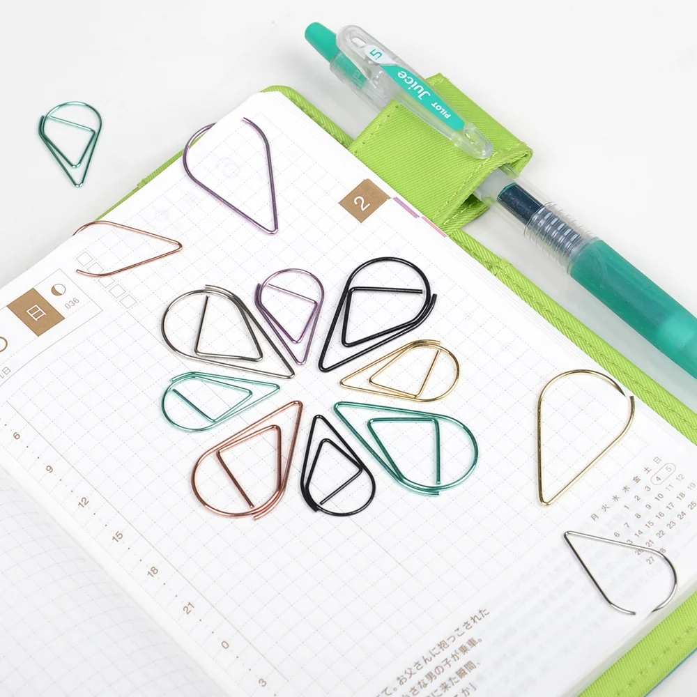 Металлические скрепки для бумаги необычной формы золотого и серебряного цвета