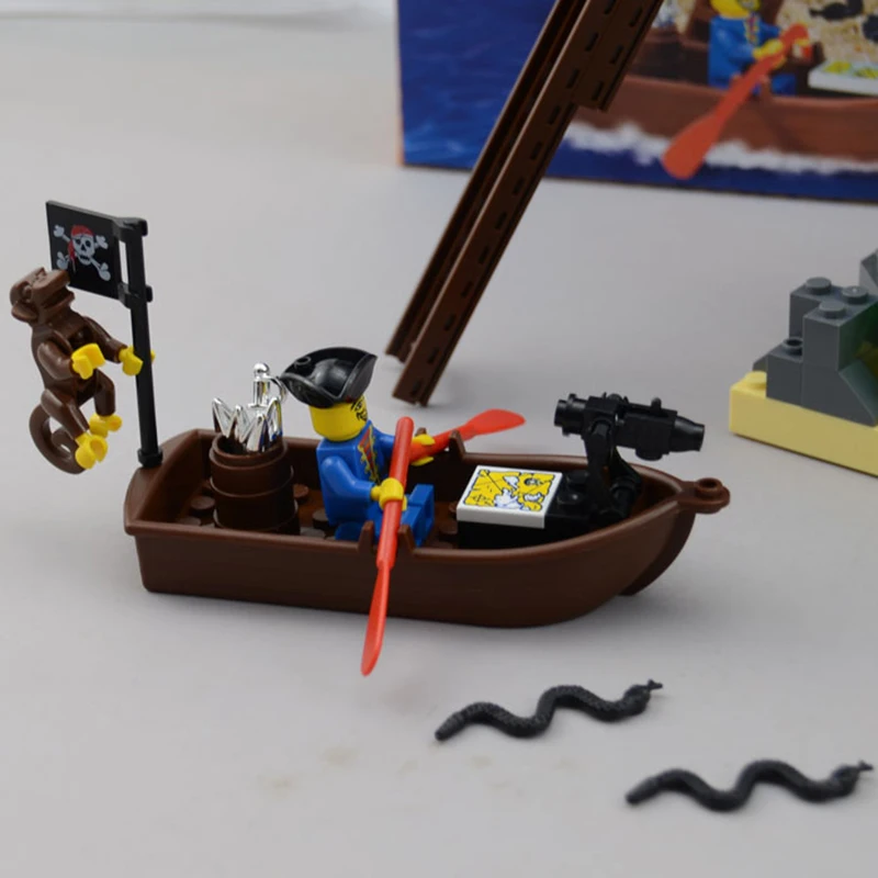 Модель строительных комплектов совместима с lego city пиратский замок 310 3D блоки