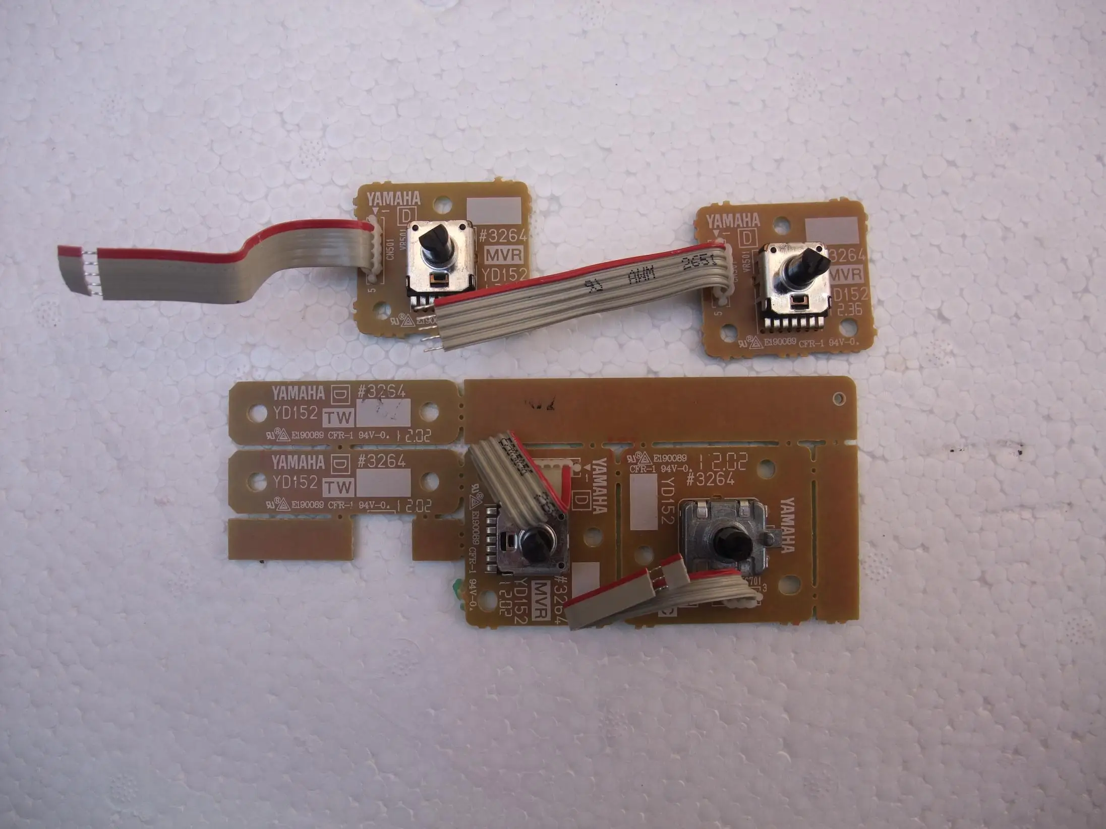 Для Yamaha psr550 S650 S550 Новый оригинальный потенциометр общего объема промежуточный